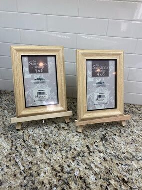 2 4x6 Natural Wood Frames & Easels - New by Greentree